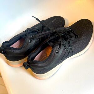 Ryka Black and Pink Women's Sneakers